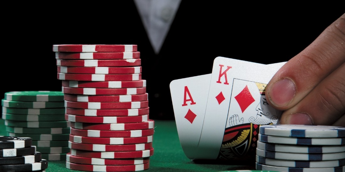 Et si le poker aidait à être meilleur gestionnaire du capital comme des risques ?