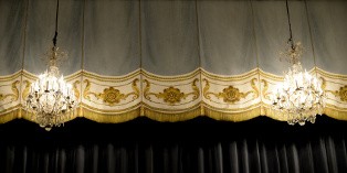 Le travail intermittent, dans le spectacle vivant et la formation, possède son propre contrat.